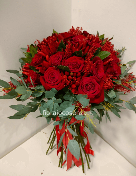 Mazzo Marisol 25 rose rosse stelo lungo