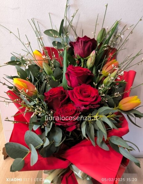 Mazzo rose e tulipani