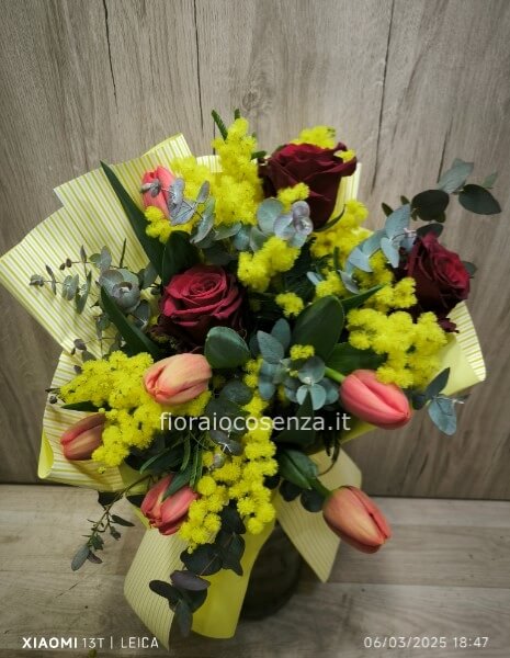 Rose rosse e tulipani 