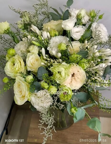 Bouquet total white