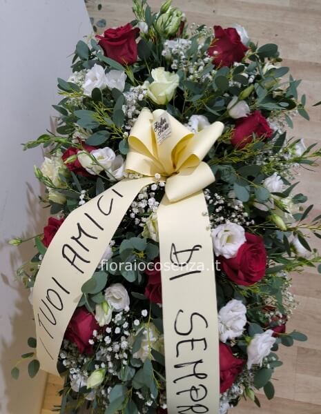 Cuscino funebre con rose bianche,rose rosse e Lisiantus bianco 